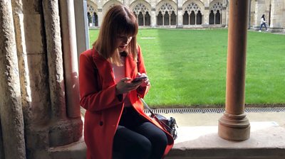Instagrammer at Norwich Cathedral