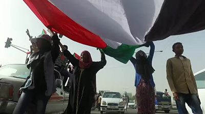 Anti-government protesters gathered on Thursday as Sudanese waited for the army to make a statement.