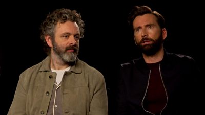 Michael Sheen (L) and David Tennant (R)