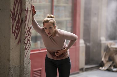 Villanelle (JODIE COMER) Image Credit: BBC/BBC America, Photographer: Aimee Spinks