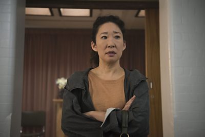 Eve (SANDRA OH) Image Credit: BBC/BBC America, Photographer: Parisa Taghizadeh