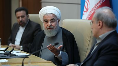 Iranian President Hassan Rouhani talks to health professionals (25 June 2019)