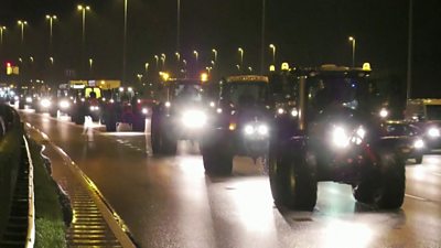 Tractors on their way to The Hague