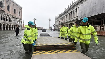 Removing walkway from St Mark's Square in Venice