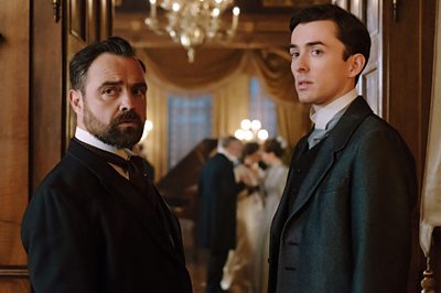 Inspector Oskar Rheinhardt (JUERGEN MAURER), Max Liebermann (MATTHEW BEARD)(Image Credit: BBC/MR Film/Endor)