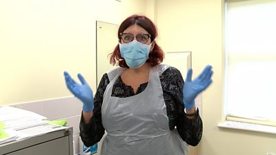 Dr Lisa Silver
