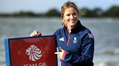 Sailor Hannah Mills postpones her retirement to compete at rescheduled Olympics