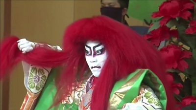 Traditional kabuki dancer