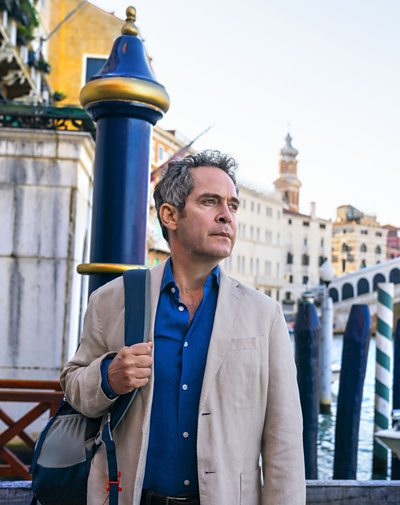 Douglas Petersen (TOM HOLLANDER) in Us (Image Credit: 鶹ҳ/Drama Republic/Colin Hutton)