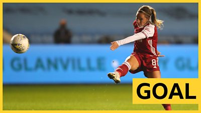 Arsenal's Jordan Nobb scores an incredible equaliser with dipping long-range shot to pull her side level at 1-1 against Man City in their Women's FA Cup semi-final tie.