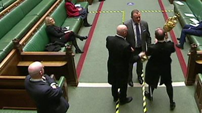 Drew Hendry tries to take Mace from the Commons