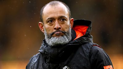 Wolves 1 2 Man Utd Nuno Espirito Santo Says Bond With Wolves Almost Like Family Bbc Sport