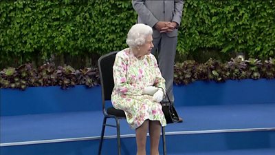 The Queen: 'Are you supposed to be looking as if you're enjoying yourself?