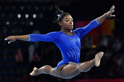 Simone Biles: Young gymnasts comment on her withdrawal - BBC News