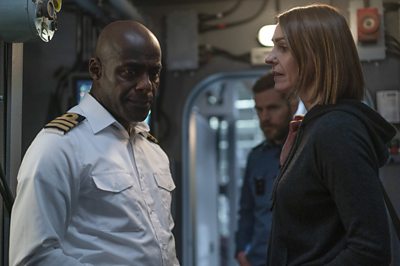 Newsome (PATERSON JOSEPH), Glover (SHAUN EVANS), Amy Silva (SURANNE JONES) in Vigil (Image Credit: ý/World Productions Photographer: Mark Mainz)