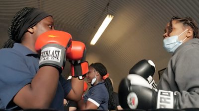 Metropolitan Police: The officers building trust with young women through boxing