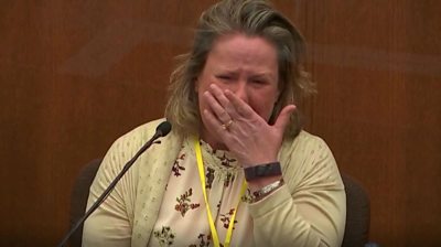 Daunte Wright's mother slams Kim Potter's sentence - BBC News