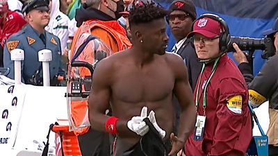 NFL: Antonio Brown walks out of Tampa Bay Buccaneers game against New York  Jets - BBC Sport