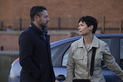 Mullen (WARREN BROWN), Kate (MYANNA BURING) in The Responder (Image Credit: BBC/Dancing Ledge/Rekha Garton Photographer: Rekha Garton)