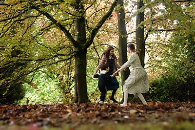 Teddy 4-6 (OSCAR ESKINAZI), Ursula 8-10 (ISLA JOHNSTON), Pamela 11-13 (SADIE BYRON)(Photo Credit: BBC/House Productions/Nick Wall)