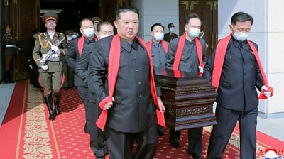 Kim Jong-un carries coffin of Hyon Chol Hae