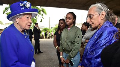 Queen meets volunteers at Grenfell Tower fire in 2017