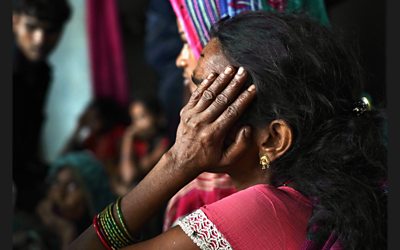 Lakhimpur rape case: 'We found our daughters hanging from a tree' - BBC