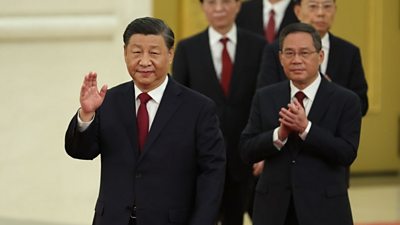 Xi Jinping leads his new Politburo Standing Committee