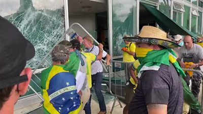 Protesters smash Brazilian Supreme Court's windows