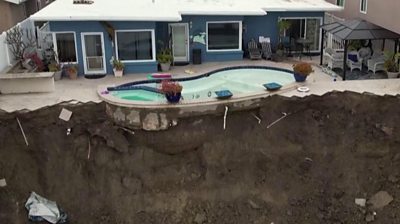 Pool dangling off cliff