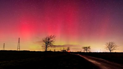 Lucky sky gazers treated to the aurora in Nottinghamshire