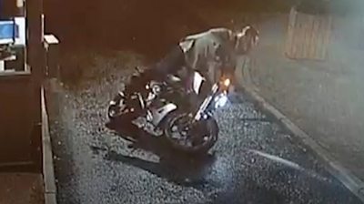 Drunk driver falls off motorbike