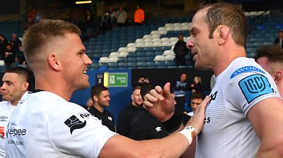 Gareth Anscombe (L) and Alun Wyn Jones celebrate