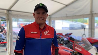 John McGuinness: Podium finishes target at 2023 Isle of Man TT - BBC News