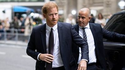 Prince Harry arrives at court to give evidence BBC News