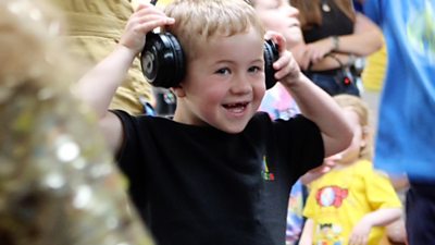 Gloucestershire Libraries host silent discos for children