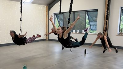 Bungee fitness gives gym-goers feeling of flying