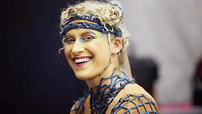 Video captures former British gymnast Lucie Colebeck set a handspring world record in a break from performing with Cirque du Soleil.