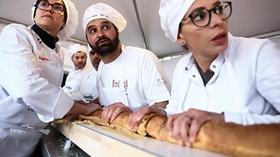 Bakers with 140m long baguette
