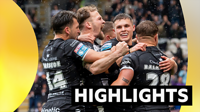Hull FC players celebrate against Leeds