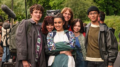 Connor Reynolds (Jude Morgan-Collie), Lauren (Yali Topol Margalith), Cara Ward (Asha Banks), Dolly Wells (Director), Pip Fitz-Amobi (Emma Myers), and Zach Chen (Raiko Gahara). 