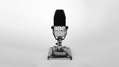 Classic ̳ microphone with ̳ logo