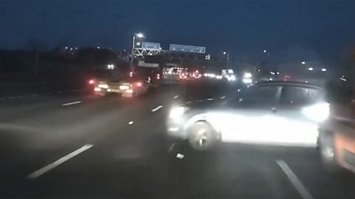 Lorry crash on M25