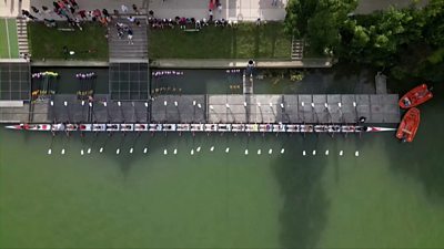 The world's longest rowing boat