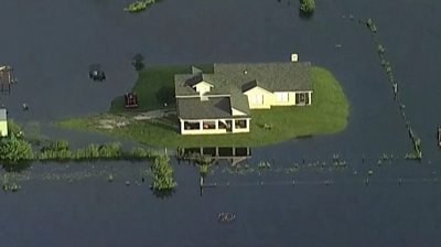 Florida's streets become rivers as Storm Debby moves north