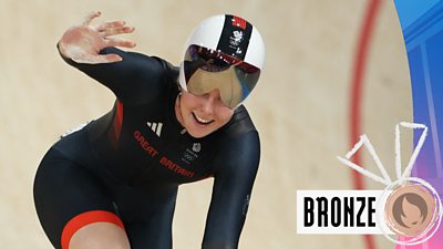 Watch as Team GB's Finucane wins bronze in women's sprint.