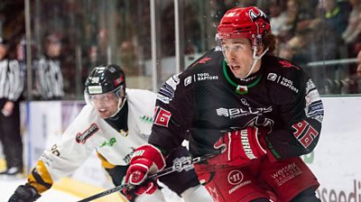 Cole Sandford in action for Cardiff Devils against Nottingham Panthers