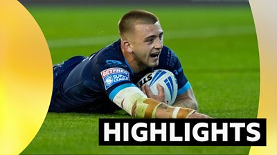 Mikey Lewis scores for Hull KR