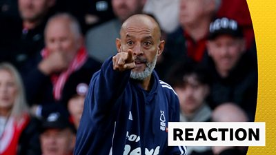 Nuno Espirito Santo points at his players