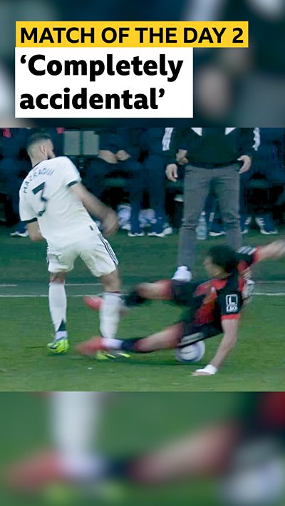 Evanilson is sent off